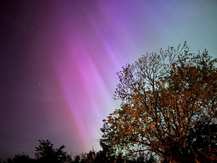 What the aurora looked like over Didcot, Oxfordshire.