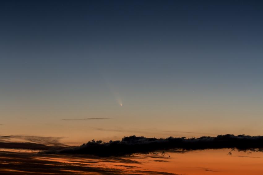 Another picture of Comet A3 taken by Paul Whitmarsh over Ashdown Forest on 12 October.