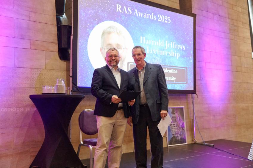 Dr Andrew Valentine, of Durham University, is awarded the Harold Jeffreys Lectureship.