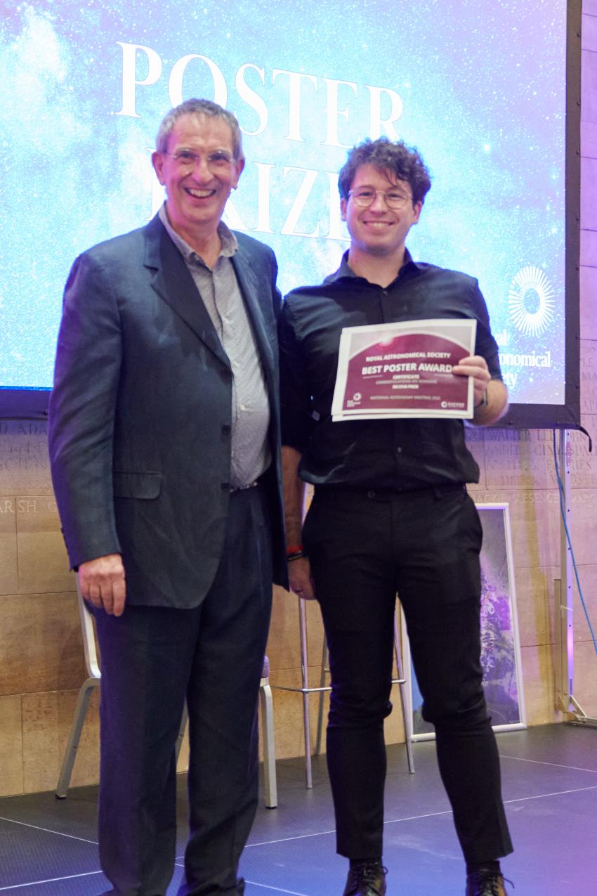 Lorenzo Demaria receives a runner up certificate for the OUP Student Prize for his poster titled 'Modelling and fitting of background source continuum in molecular cloud ice spectra'.