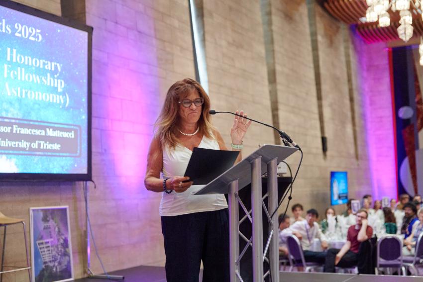  Professor Francesca Matteucci, of the University of Trieste, gives a speech after receiving her Honorary Fellowships from the RAS.
